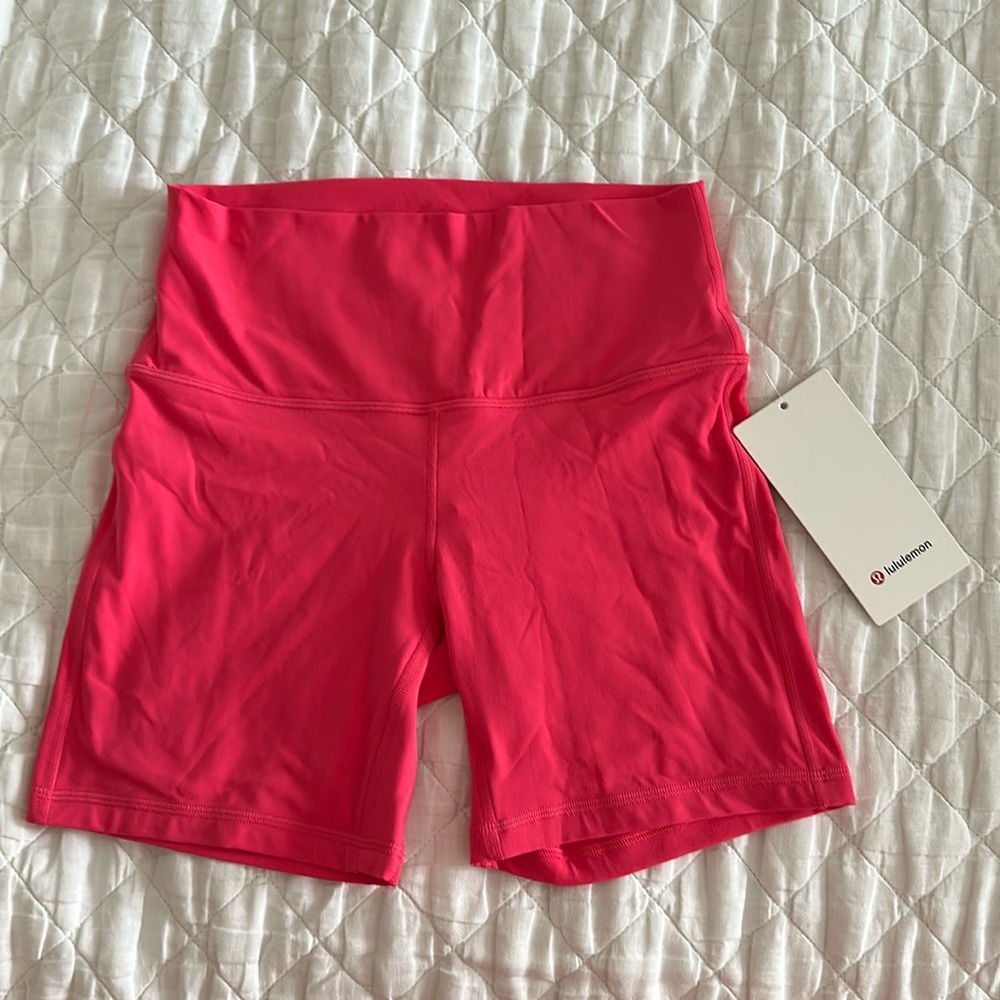 🍋lululemon align shorts HR 6”